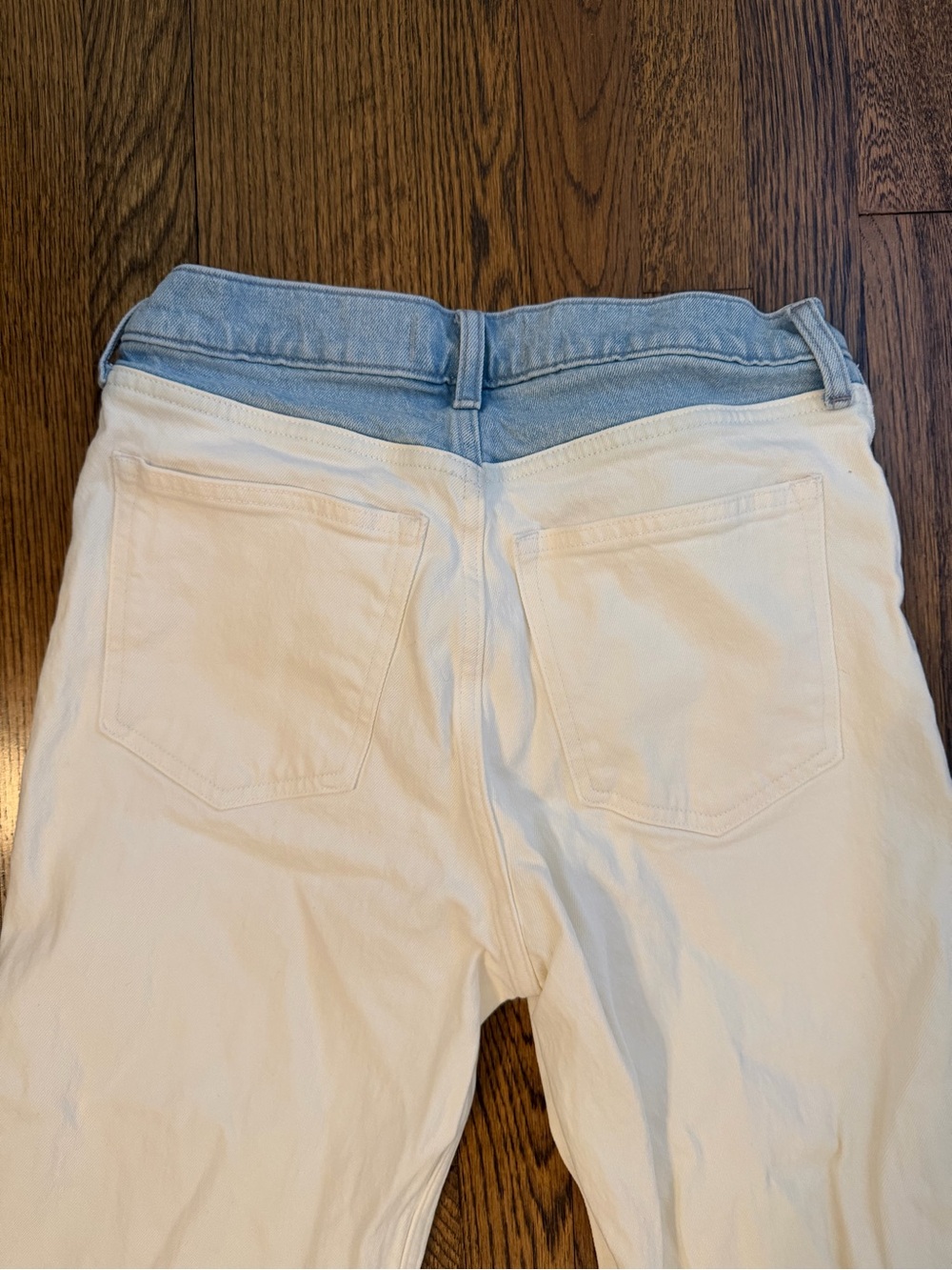 Abercrombie & Fitch White Jeans with Light Blue Waistband